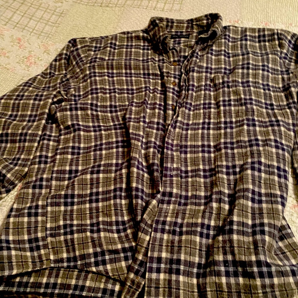 Men’s flannel shirt
